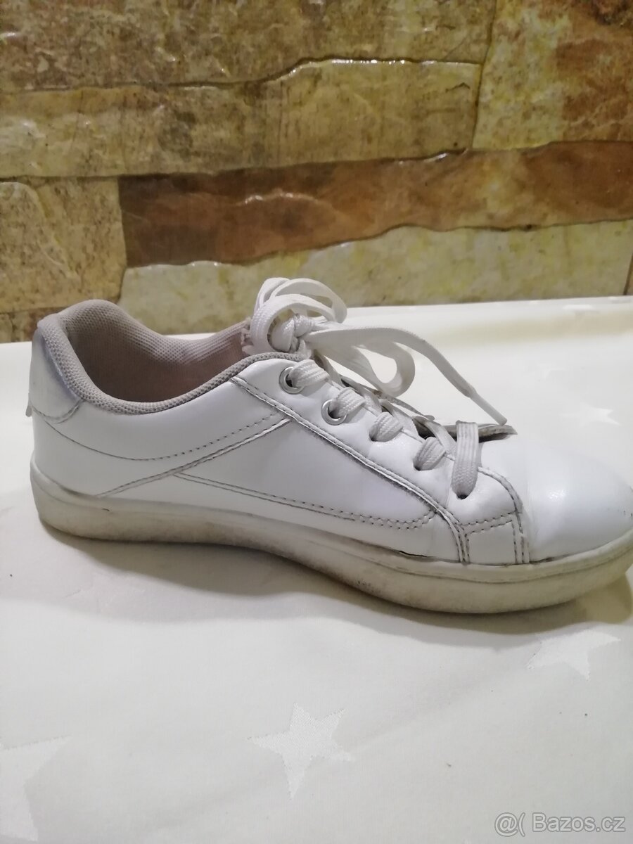 Tenisky PEPPERTS vel. 33 - 2