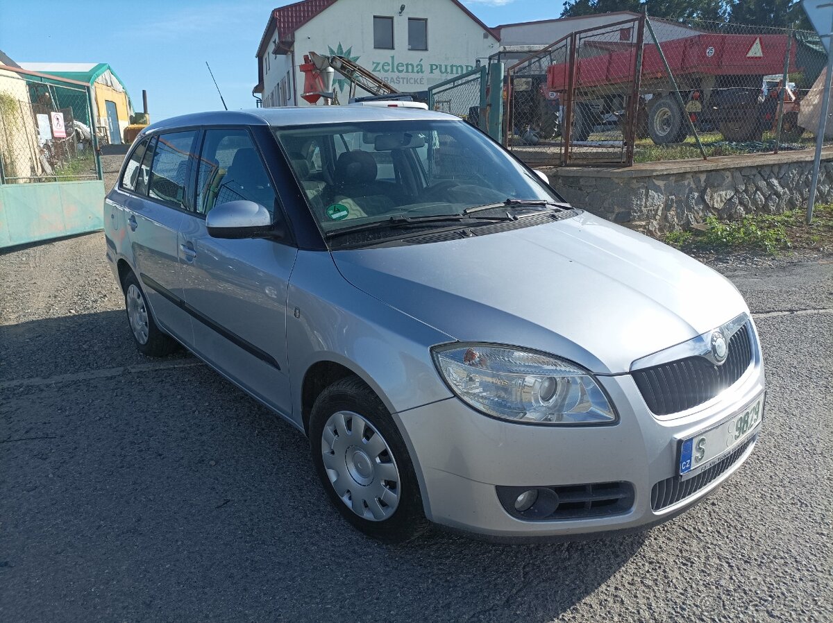 Škoda fabia - 2