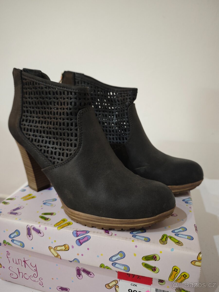 Dámské kotníkové boty vel.40 - 2