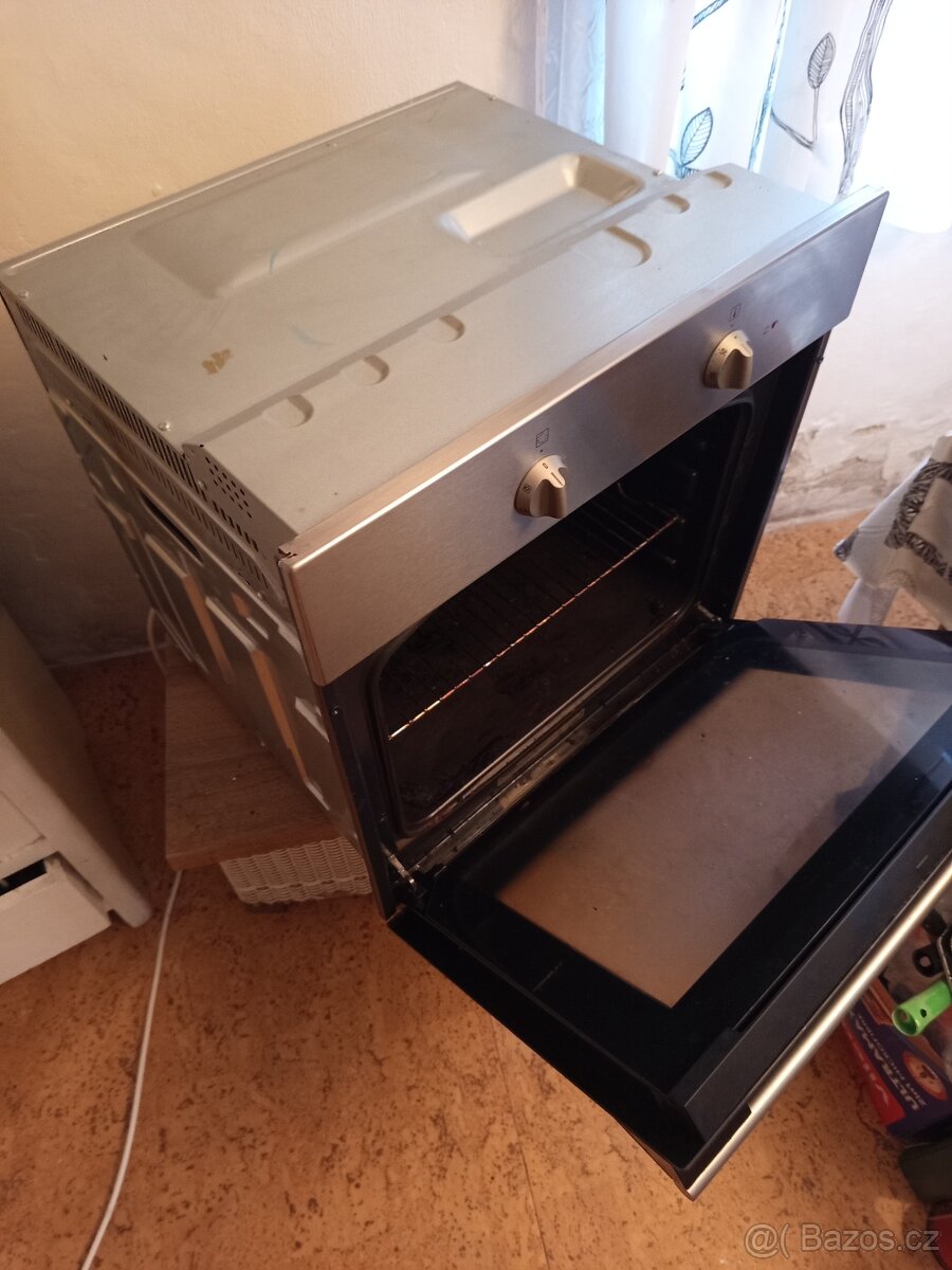 Prodám troubu MORA - 2