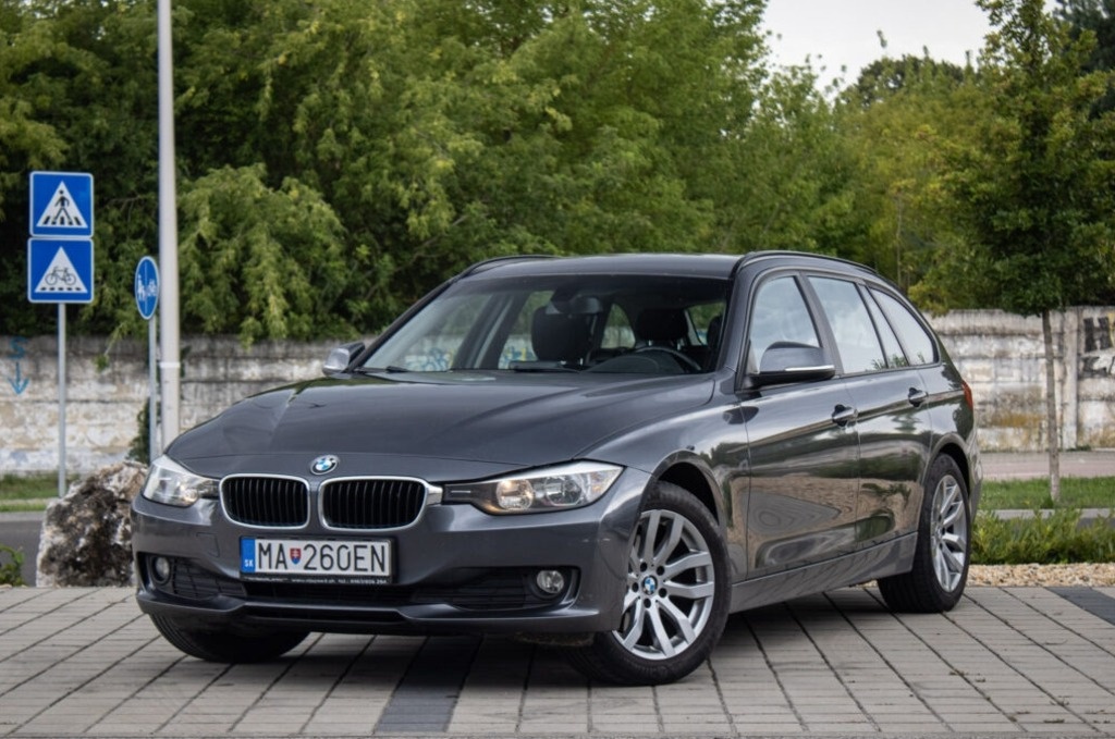 BMW rad 3 Touring 320d AT/8 - 2