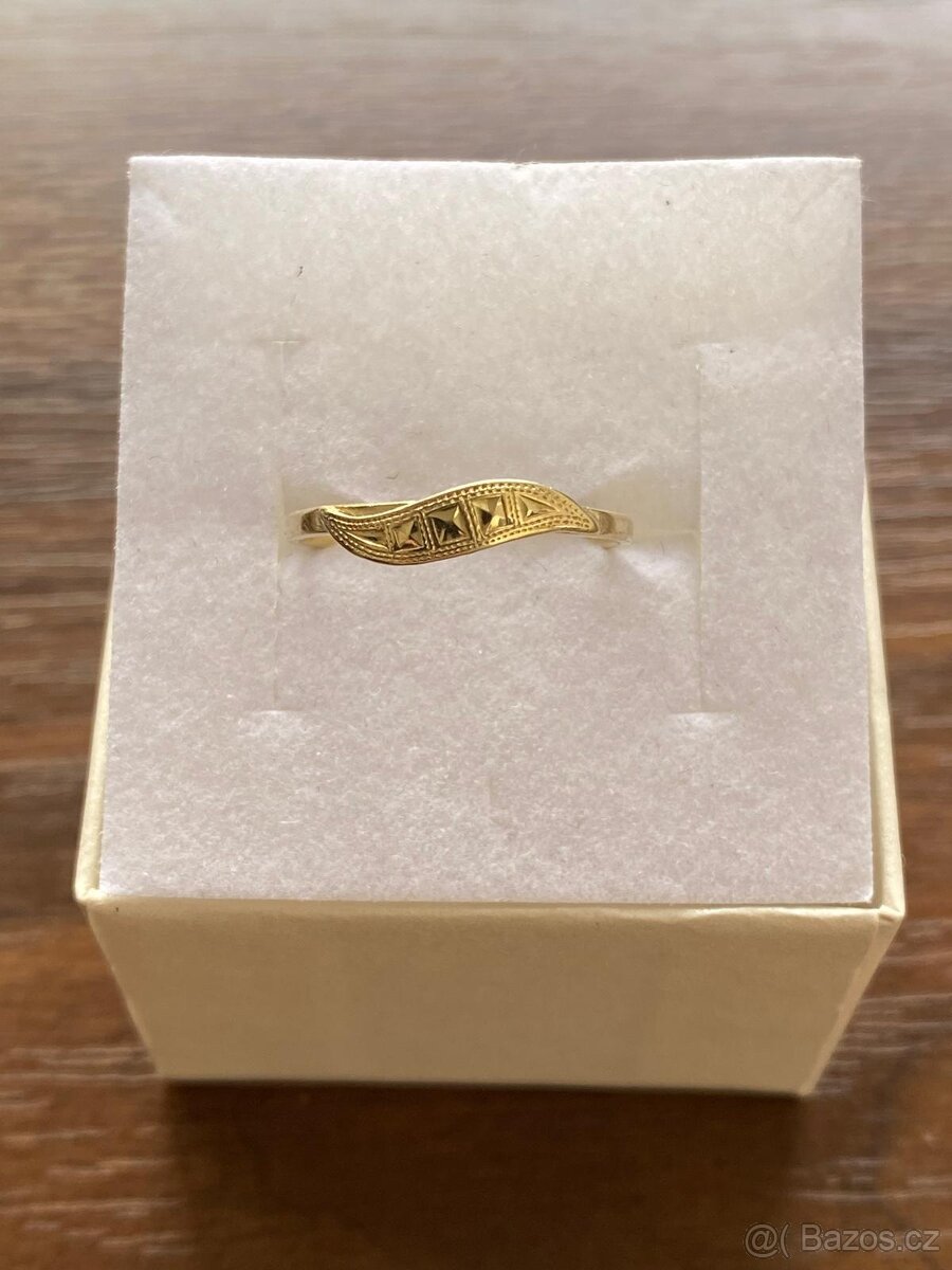 Zlatý prstýnek - 2