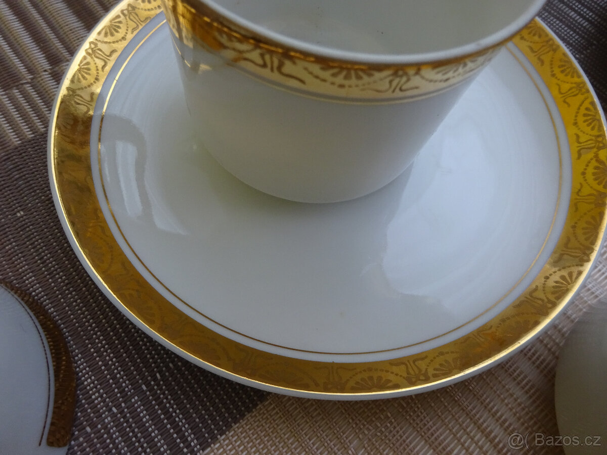 Šálky s podšálky - 2