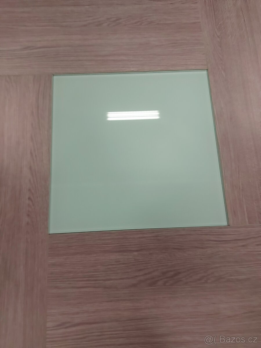 Prodám levně k.stolek nový - 2