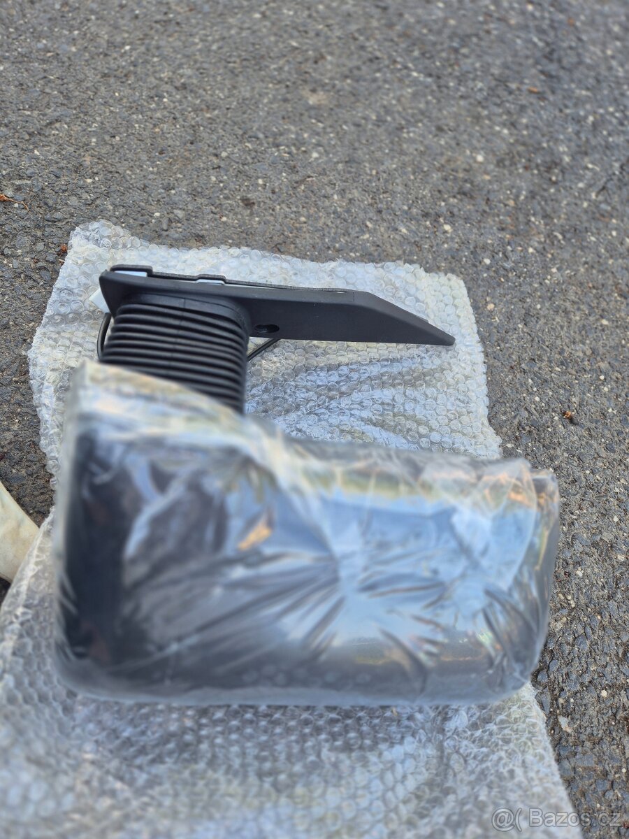 Iveco zrcátko levé - 2