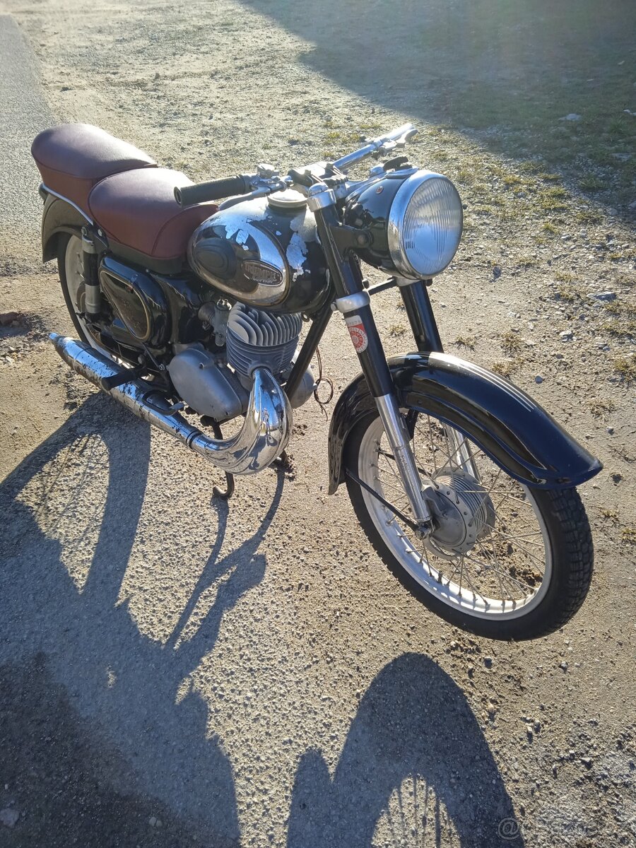 Triumph Cornet 200 - 2