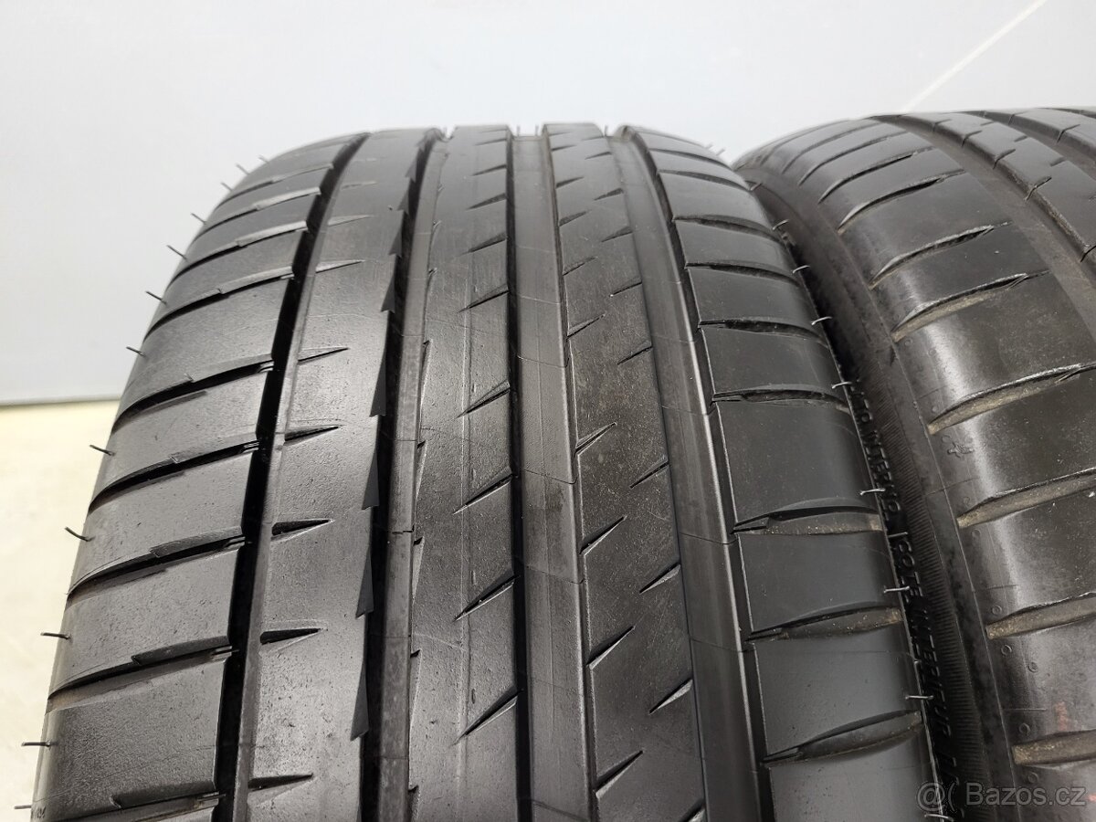 2x 235/45R18 Michelin Letní - 2