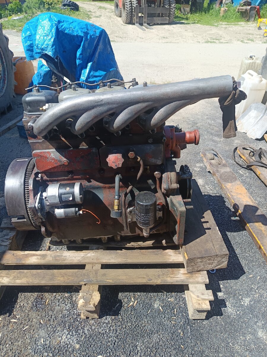 Prodám motor Zetor 6901 po Go - 2