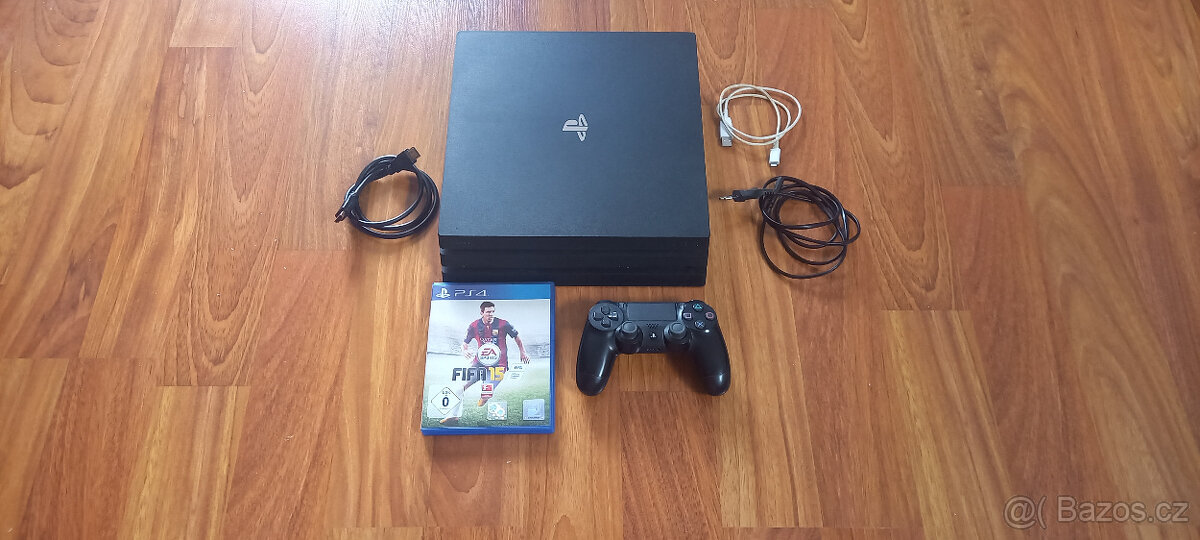 Prodám Playstation 4 PRO 1TB - 2