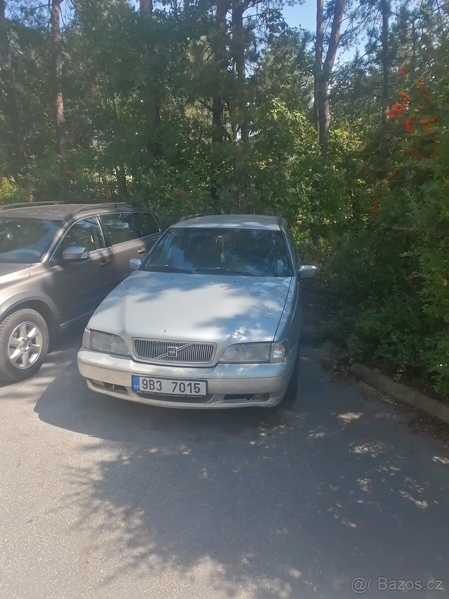 Volvo v70 2.5 tdi 103kw - 2