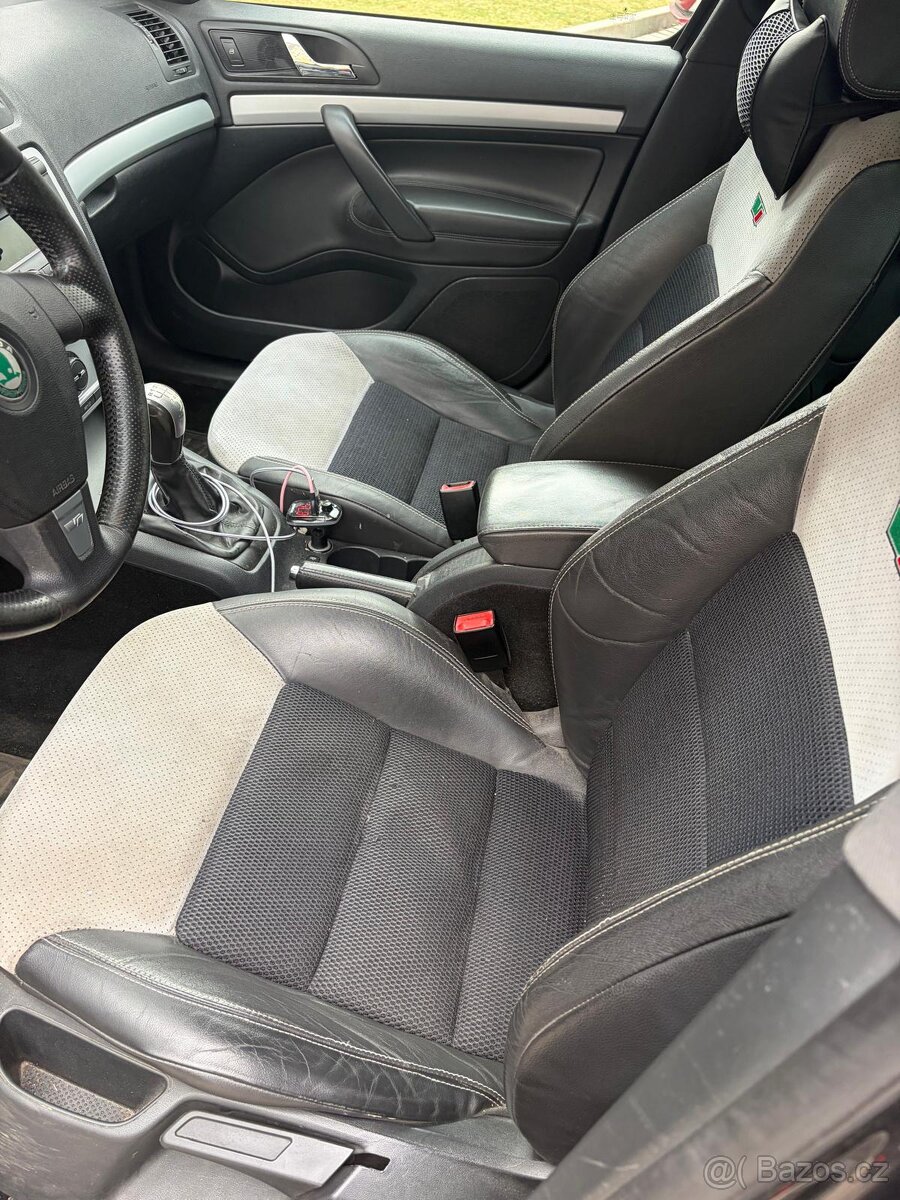 Škoda octavia rs 2.0 TDi - 2