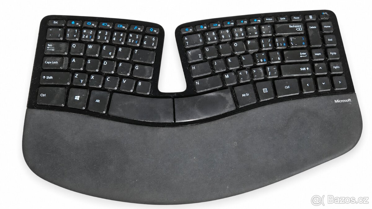 Microsoft Sculpt Ergonomic Desktop Wireless - 2