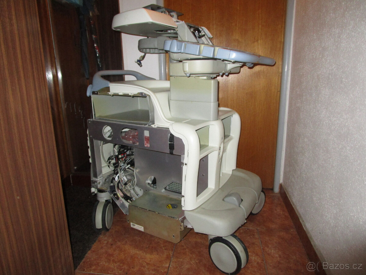 Kovový přístrojový rám - 2