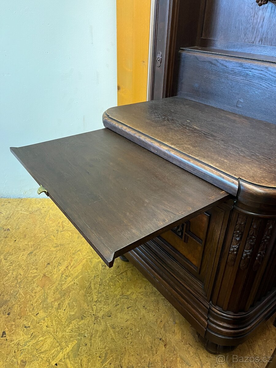 Starožitný příborník - 2