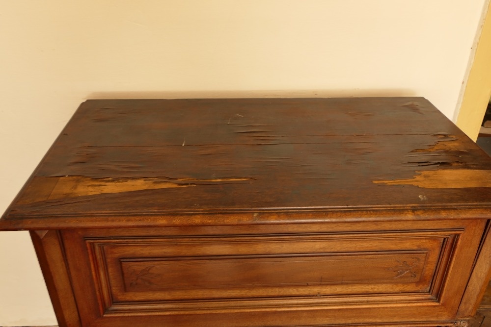 Starožitná skříňka - 2