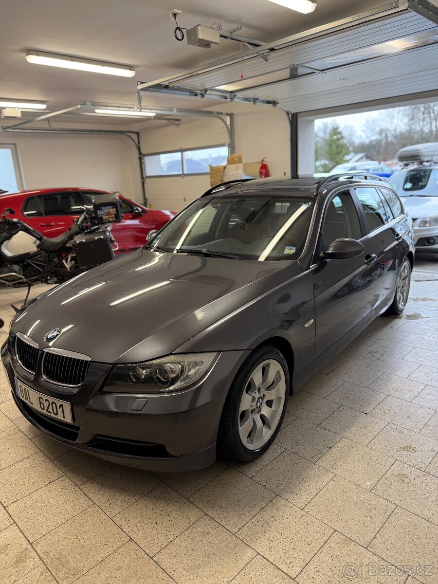 BMW e91 330i 200kw 197 000km - 2