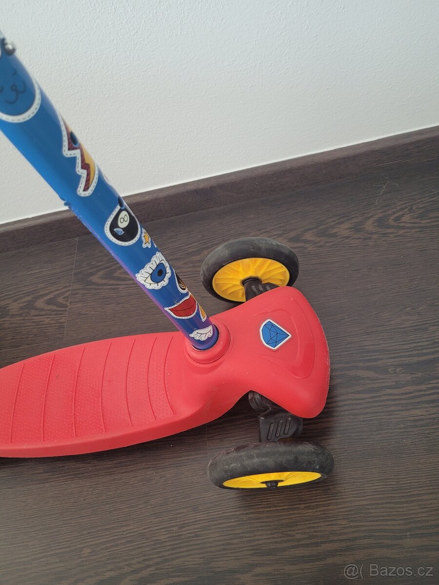 Tříkolová koloběžka dětská - 2