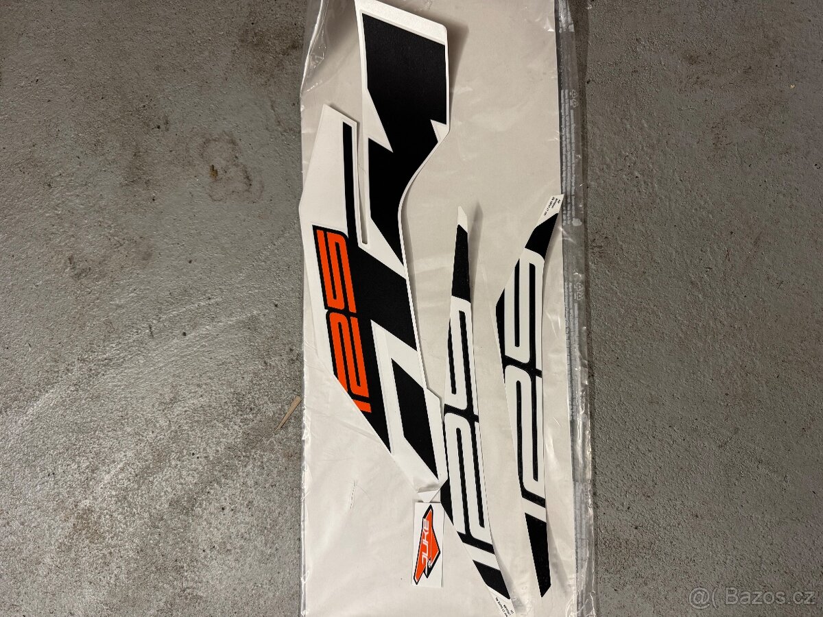 Originál polepy - KTM Duke 125 - 2