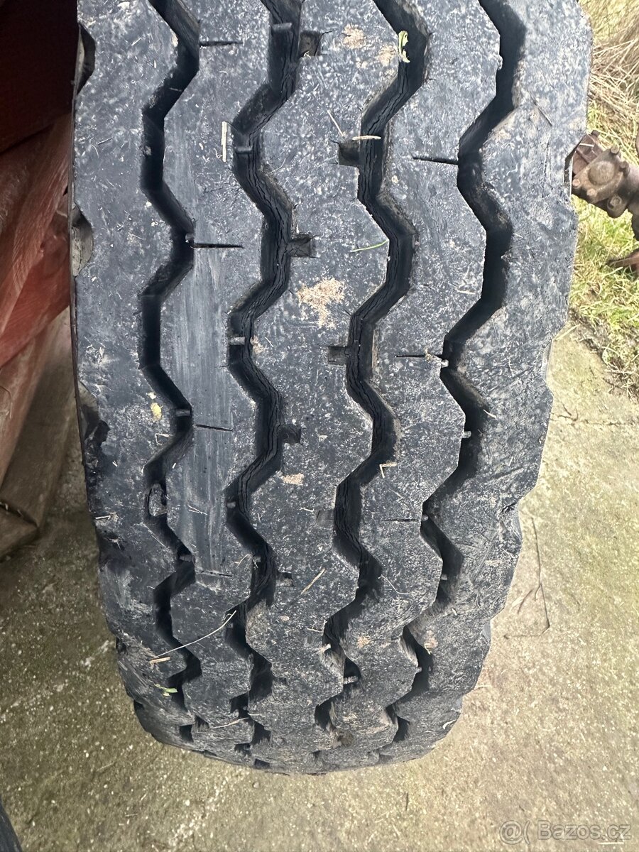 Pneu 8,25-15 Barum - 2