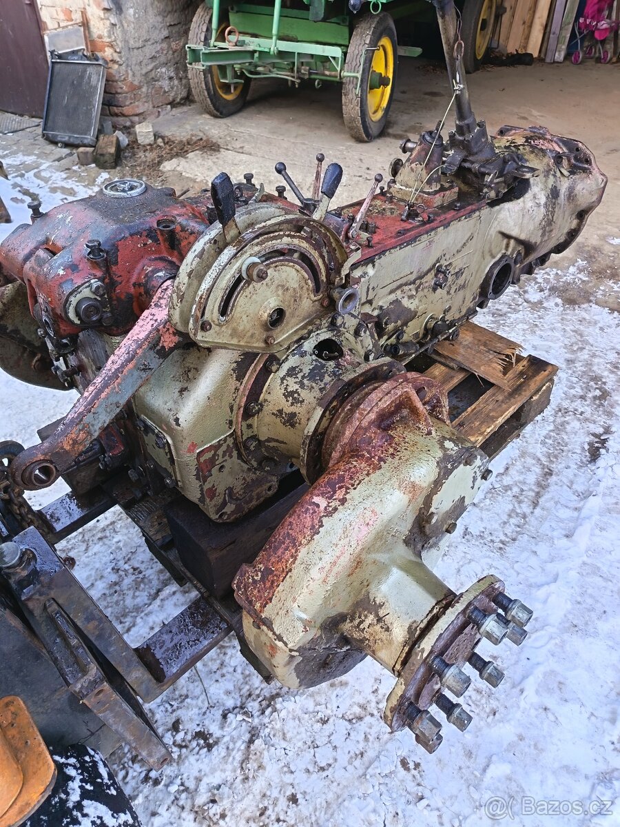 Podvozek Zetor 6718 - 2