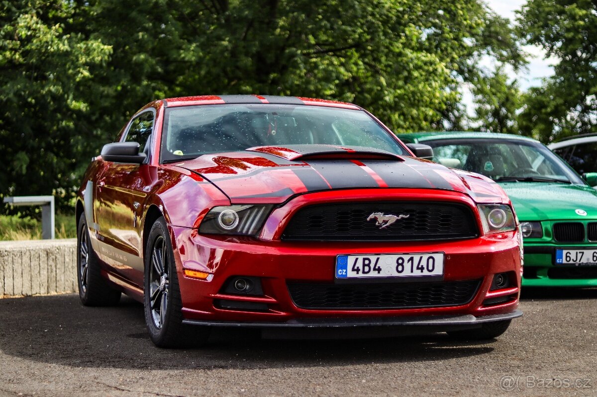 Ford Mustang 3,7 - 2