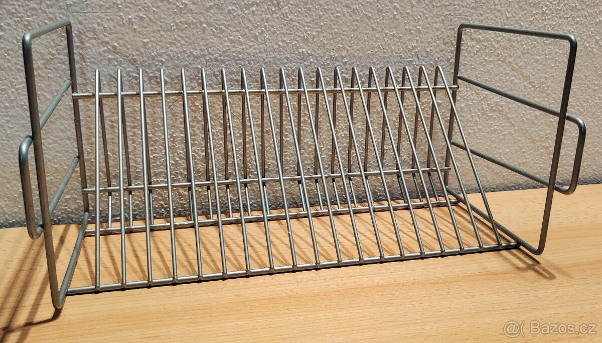 Prodám drátěné boxy na 20 CD - 2