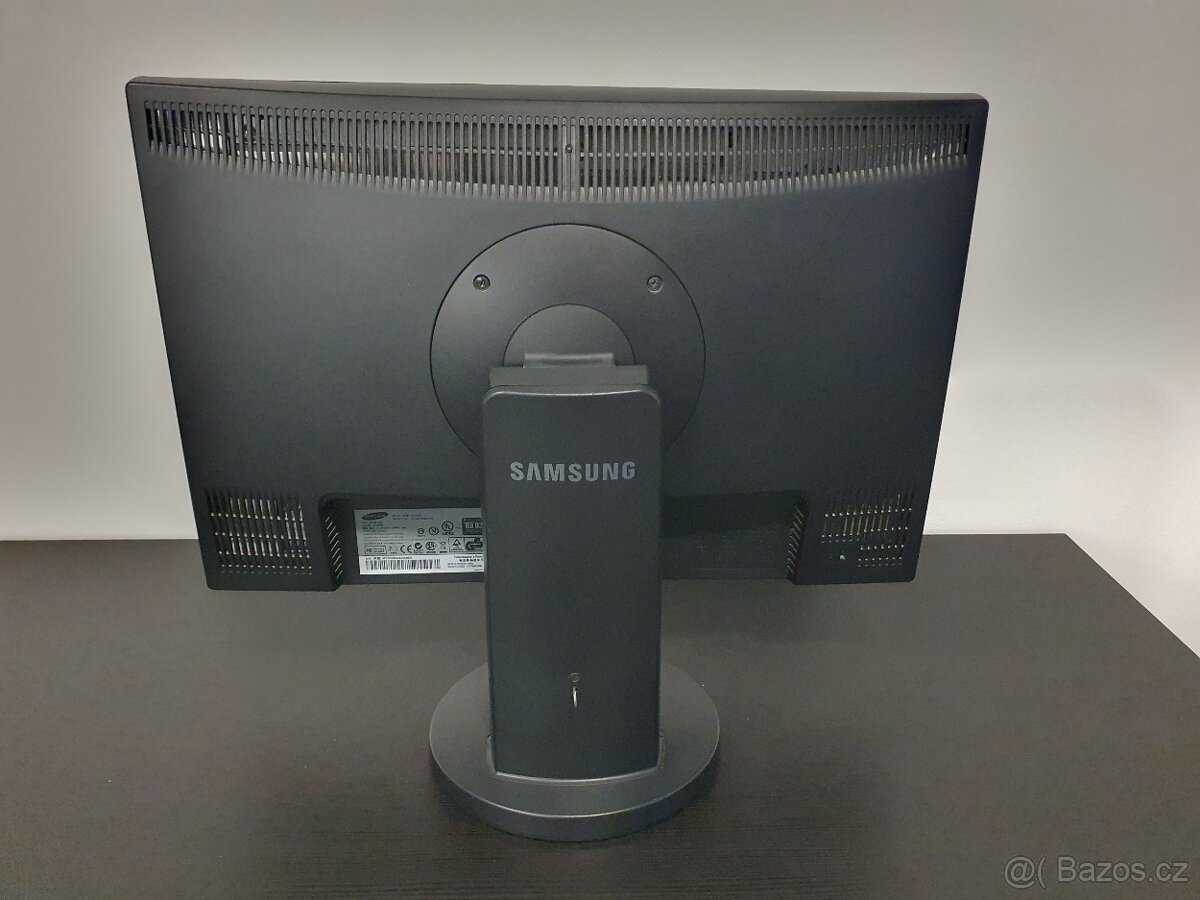 PC monitor Samsung - 2