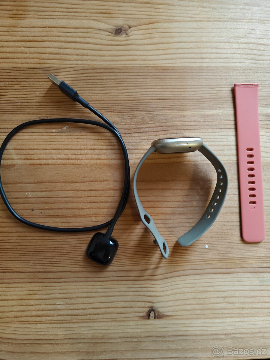 Fitbit versa 3 - 2