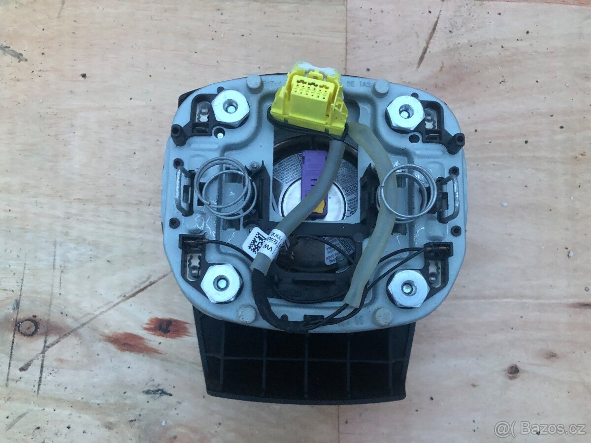 Škoda Octavia II - airbag řidiče - 2