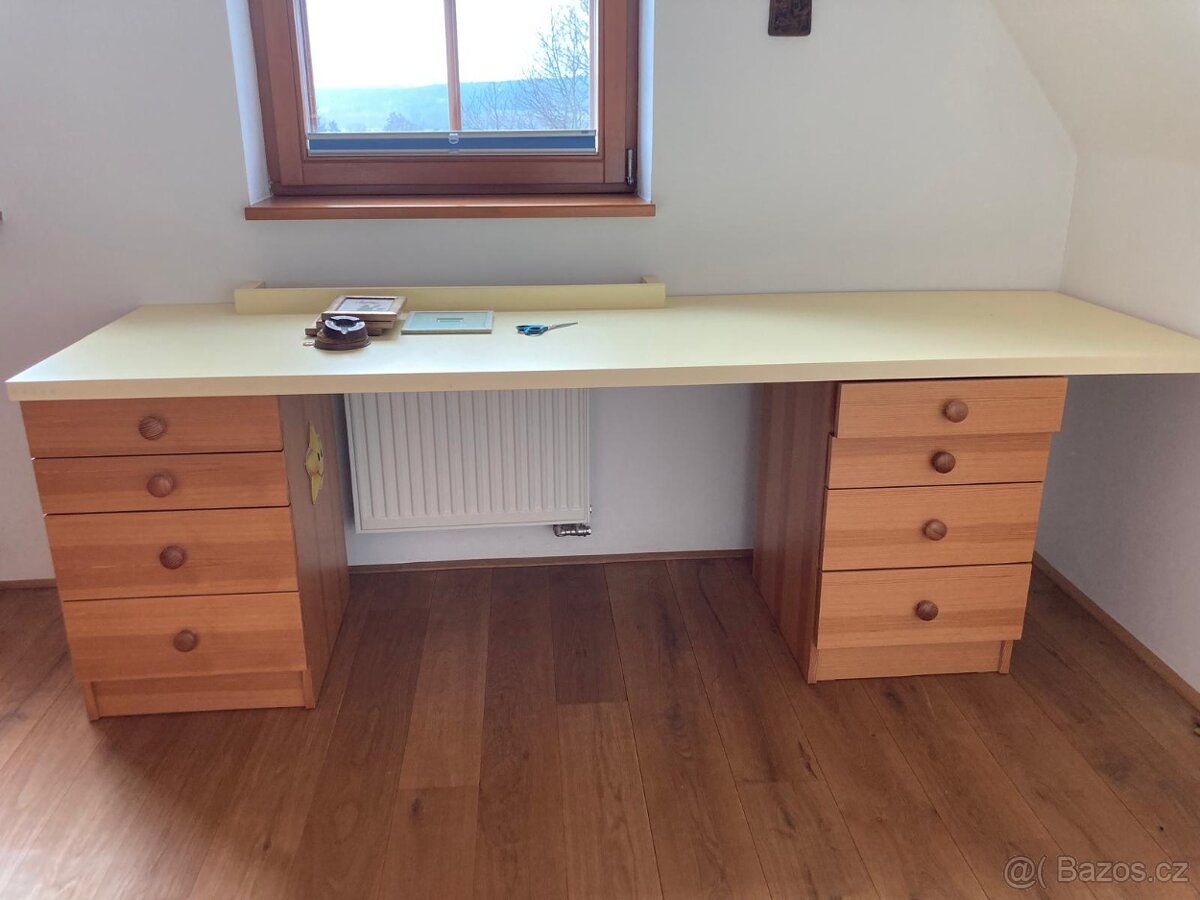psací, pracovní stůl - 2