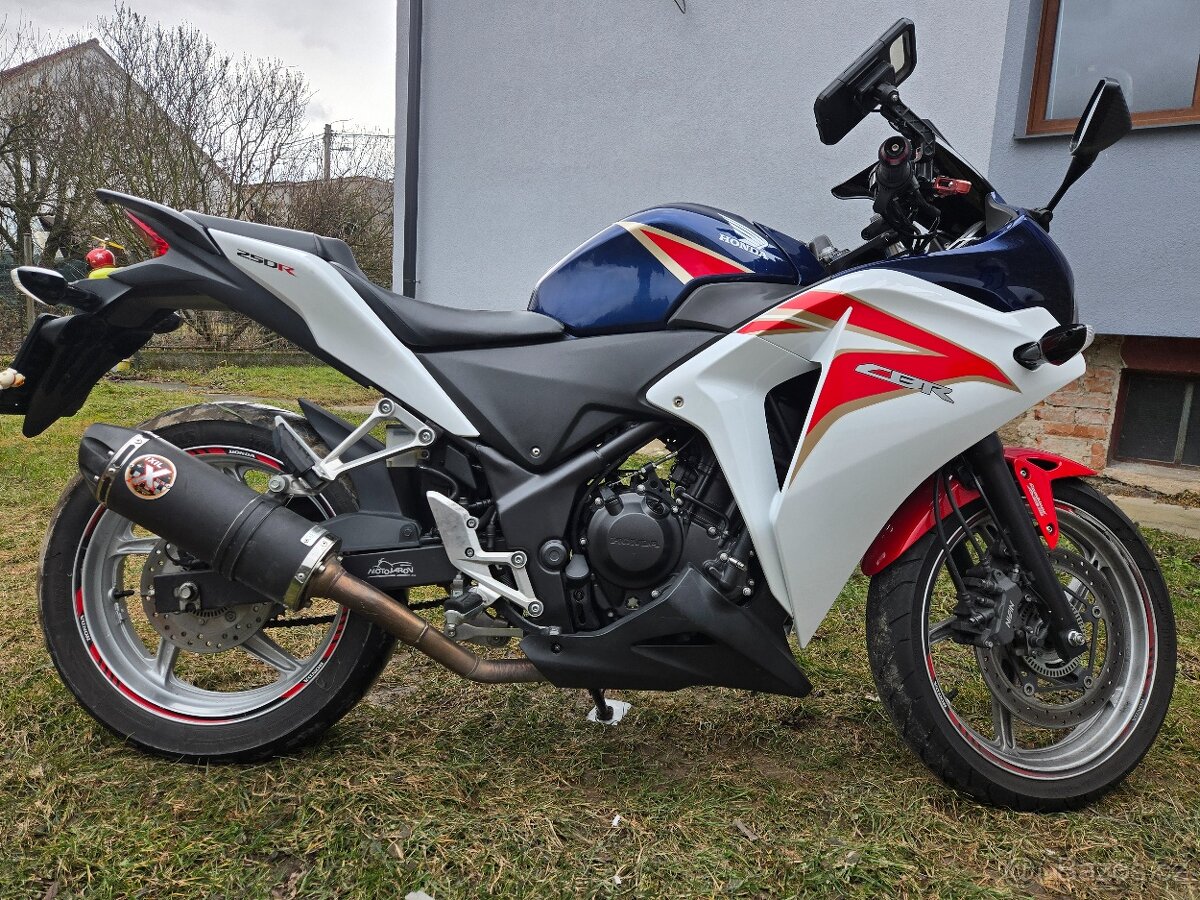 Honda CBR 250 R - 2