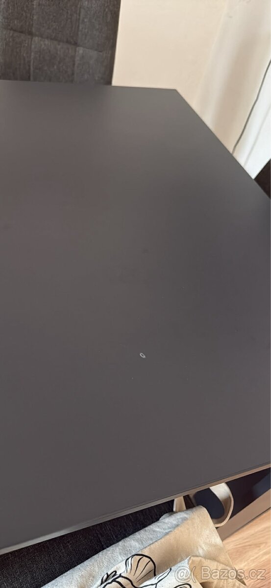 jídelní stůl s židlemi - 2