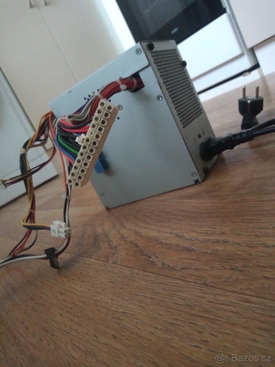 Napájecí zdroj DELL pro PC 305W - 2