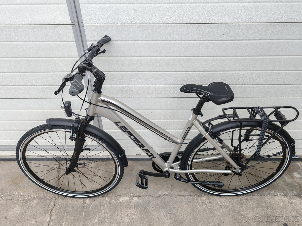 Dámské kolo LEADER FOX FERRARA - 2