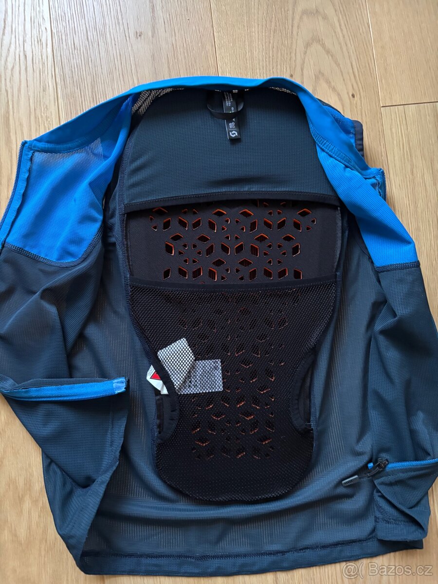 Dětský chránič páteře Scott - 2