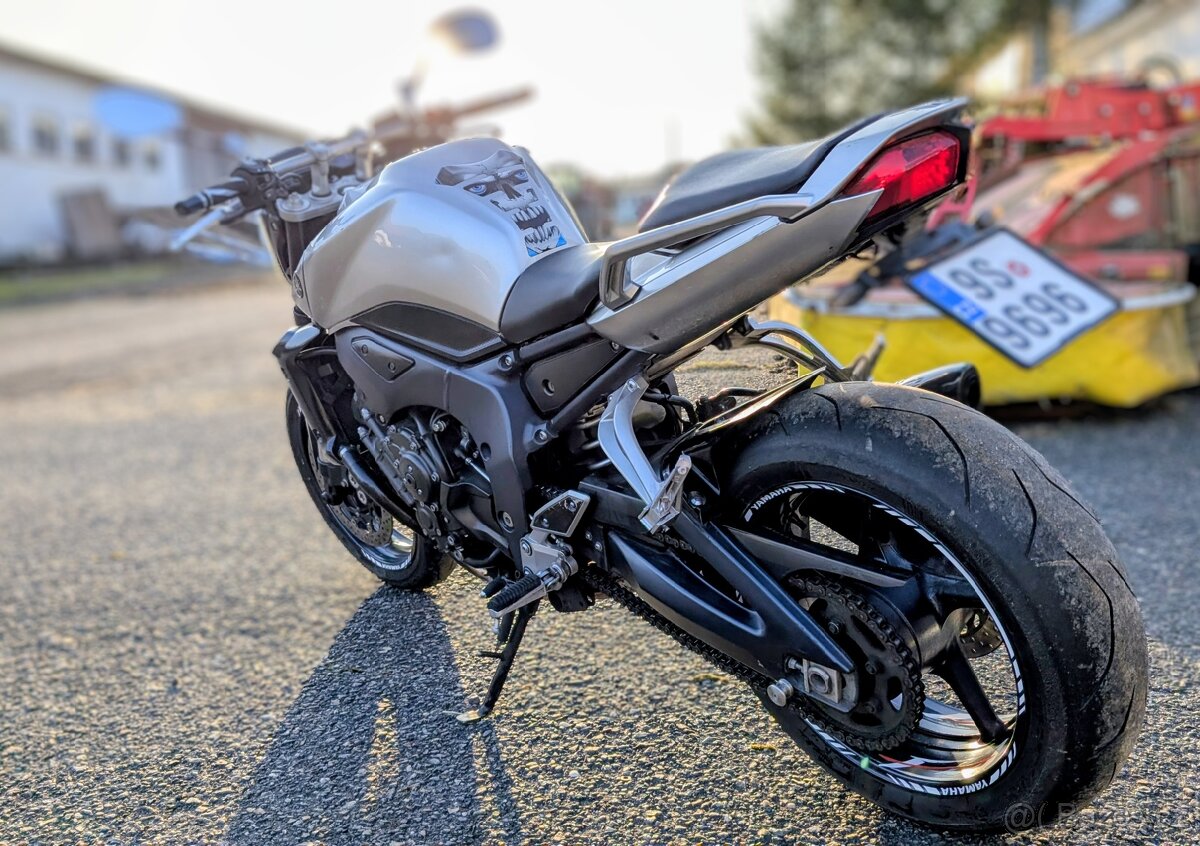 Yamaha FZ 1 - 2