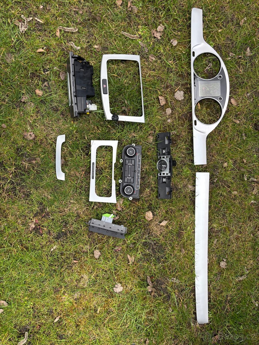 Climatronic Passat B7 + dekor + palubní hodiny - 2