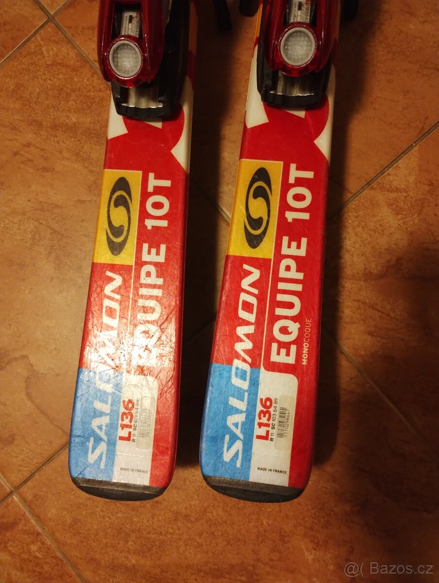 Prodám sjezdové lyže + lyžáky - 2