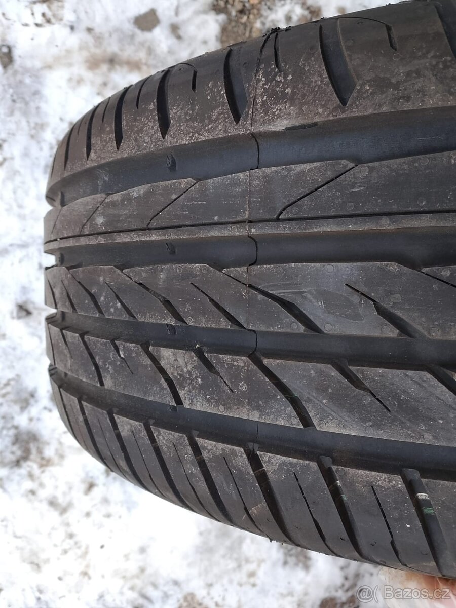 195/75/16c 225/55/16 225/45/17 225/55/17 235/45/18 kusovka - 2