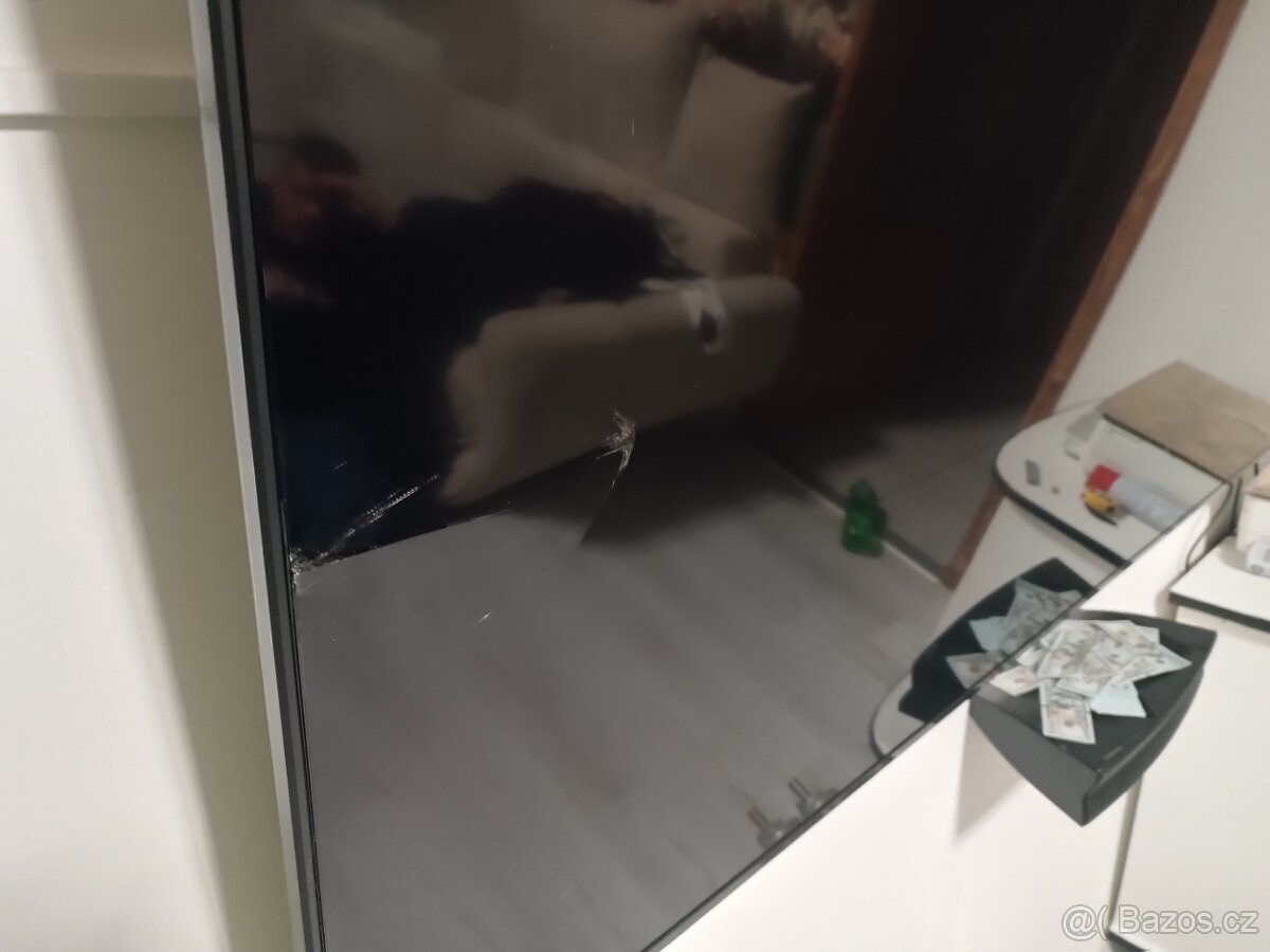 SAMSUNG CRYSTAL UHD 85´´ - 2