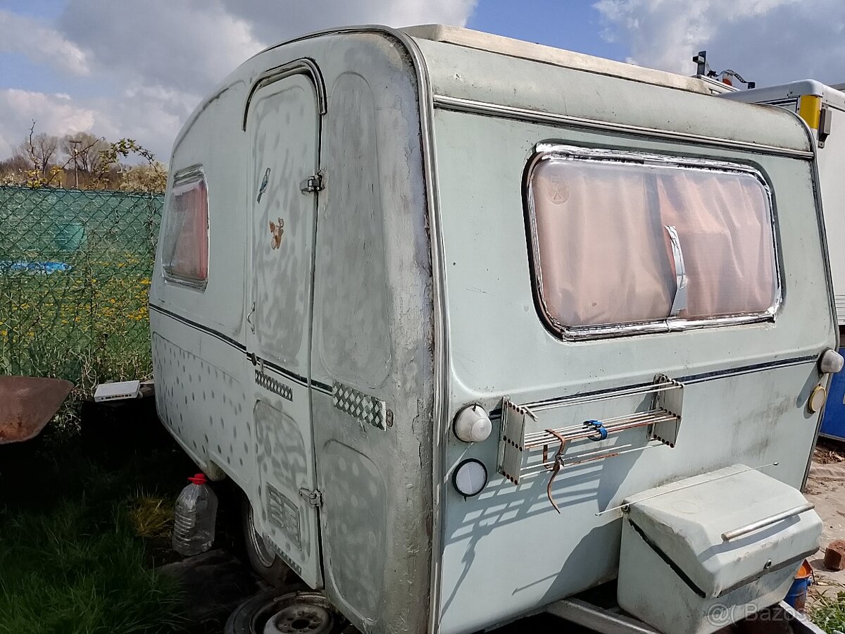 Prodám polský karavan - 2