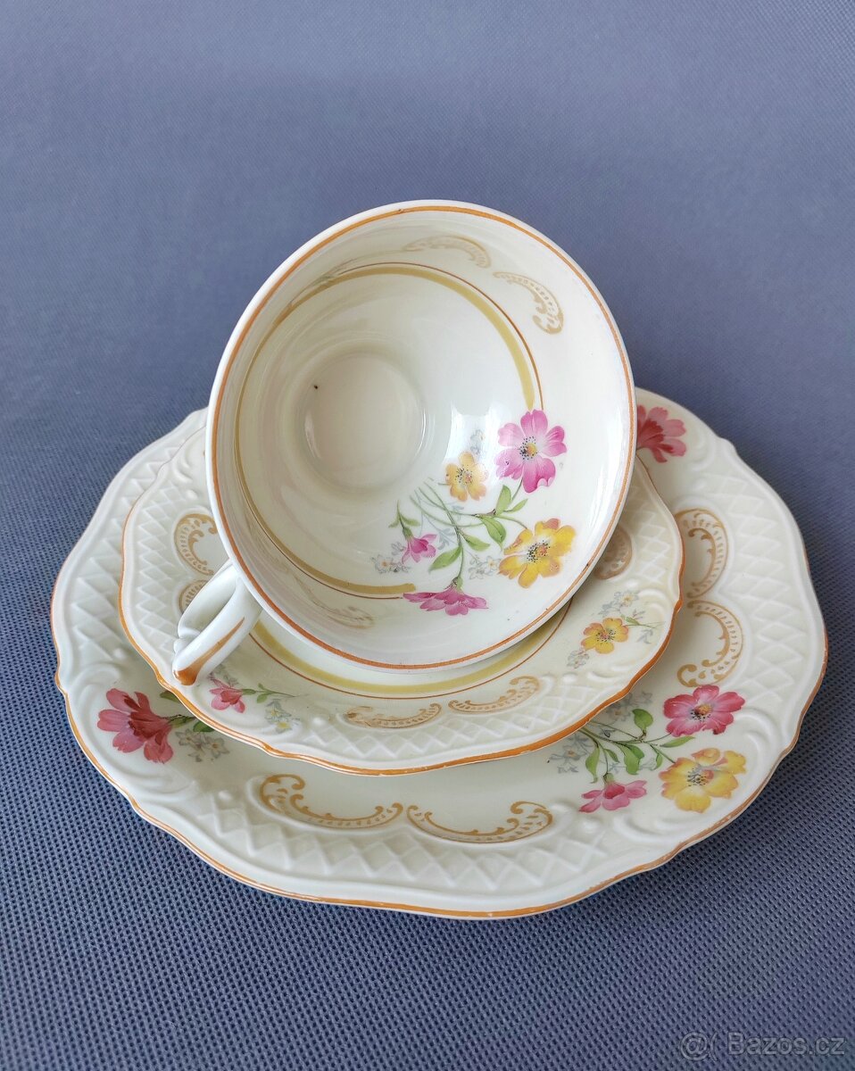 Krásná porcelánová čajová sada/trio od manufaktury Karlsbad - 2