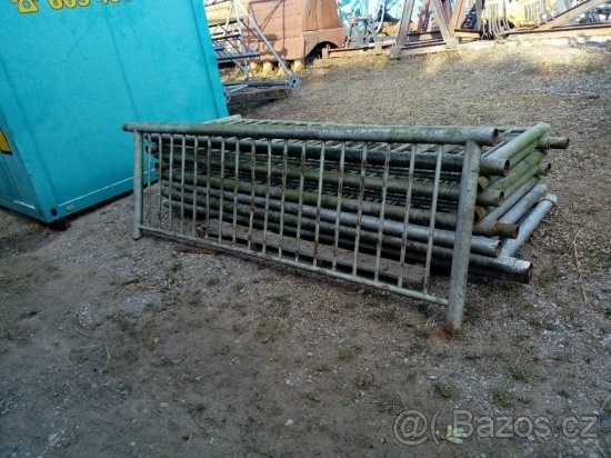 Železné trubkové zábradlí - 2