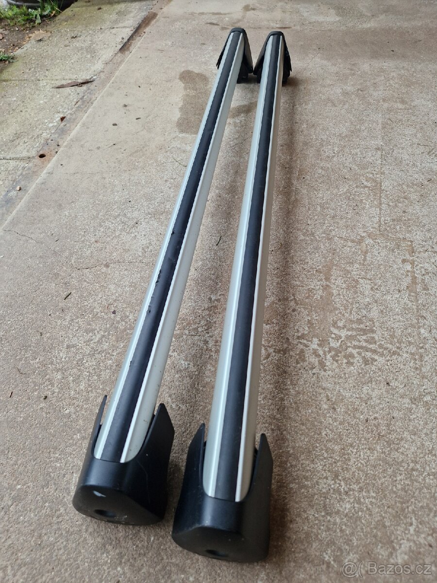 Prodám příčné originální střešní nosiče Yeti - 2