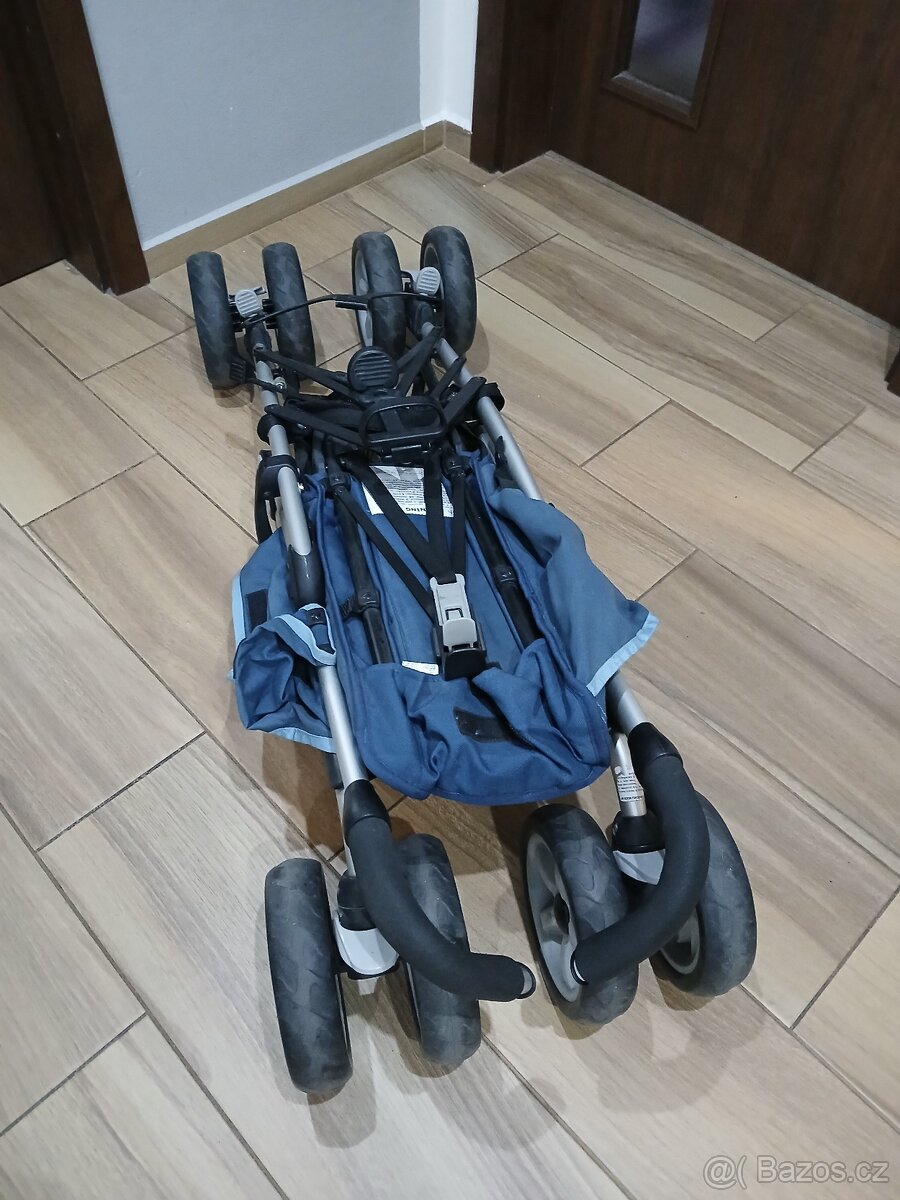 Golfový kočárek - 2