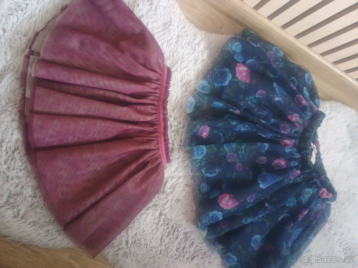 Holčičí sukýnky - 2