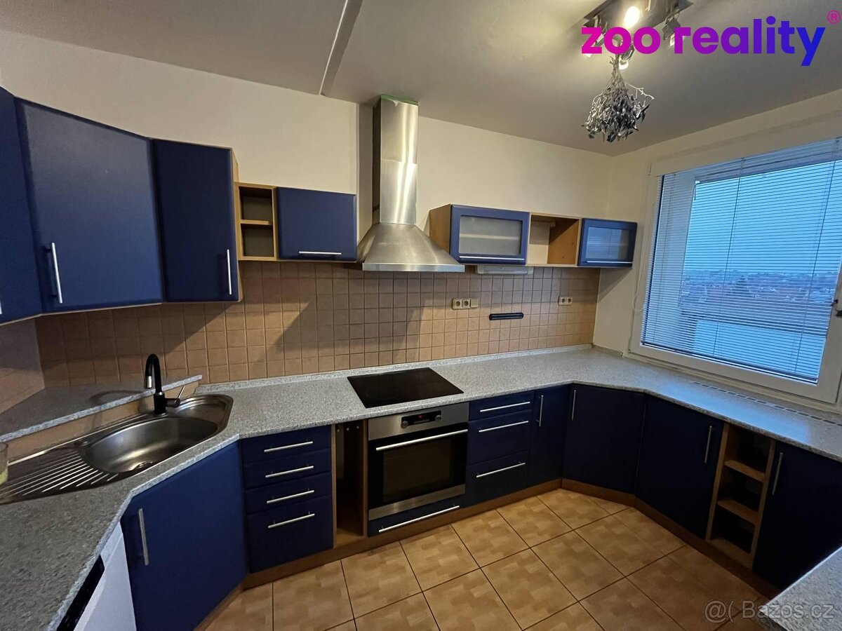 Pronájem bytu 4+1 70 m² - 2