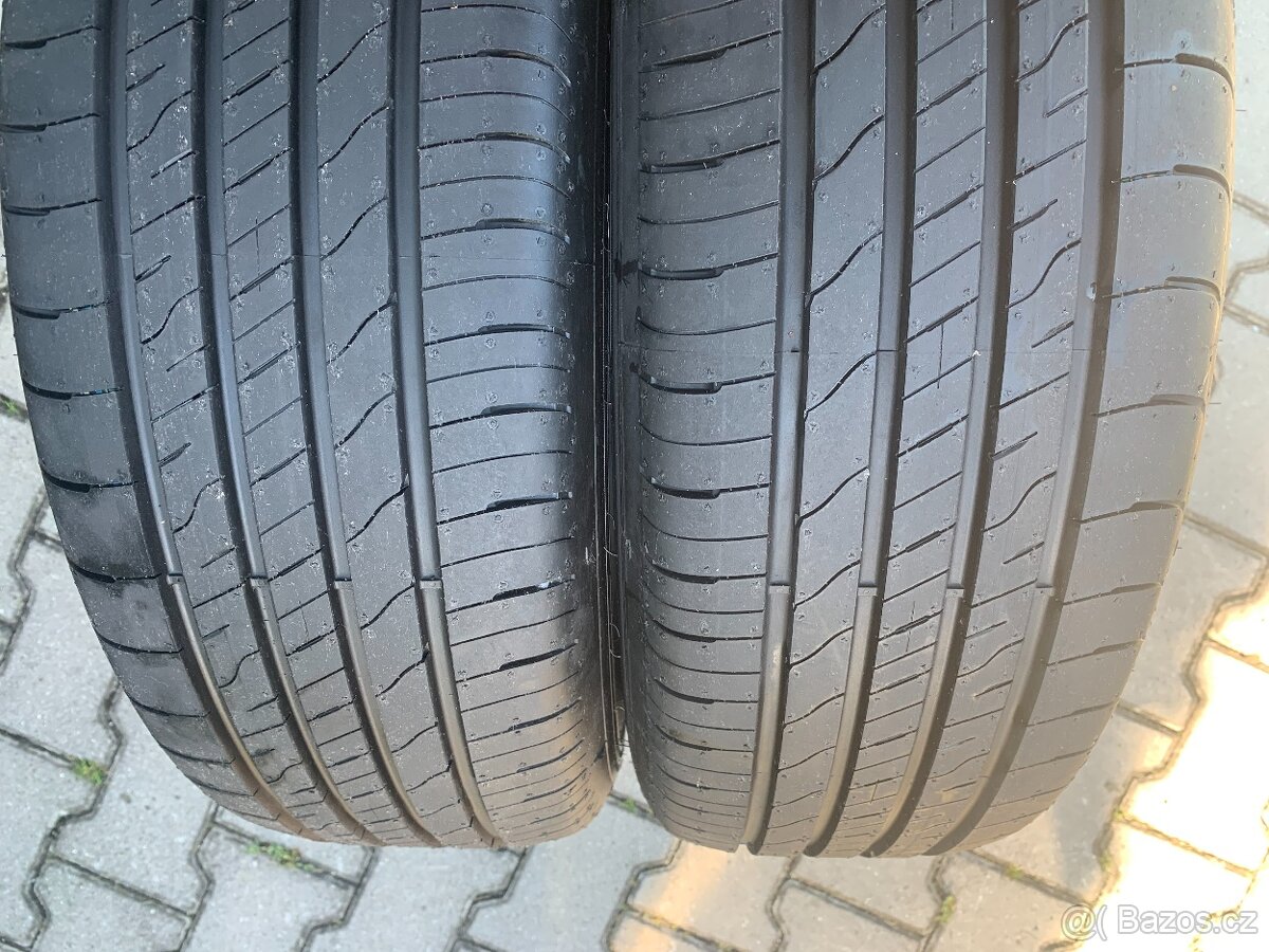 215/65/16 Goodyear - 2