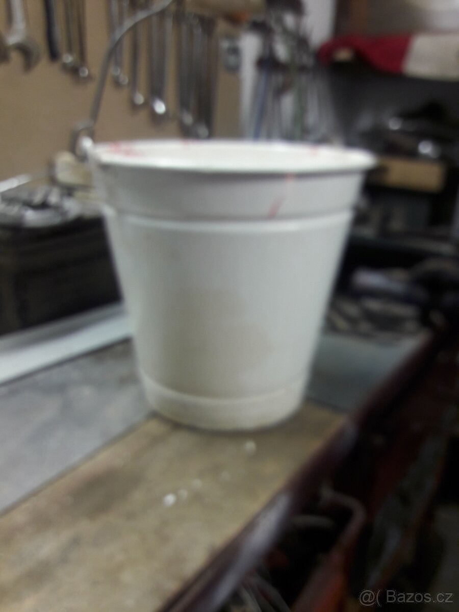 Smaltovane kbeliky - 2