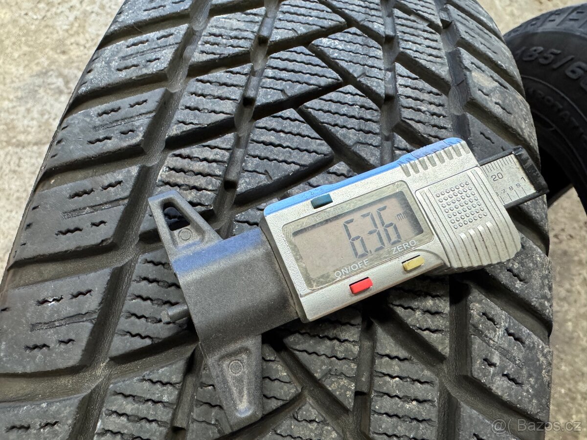 Zimní pneu 185/60 R15 - 2